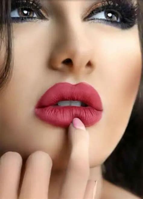 girls lips pic|women with pretty lips.